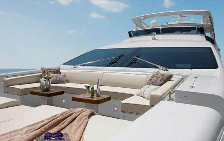 Yachts Adreika front 100ft
